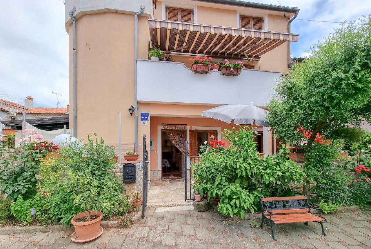 Valentino Apartment Novigrad  ภายนอก รูปภาพ